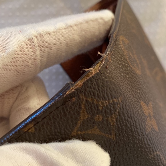 Authentic Louis Vuitton International Wallet monogram - Picture 7 of 11